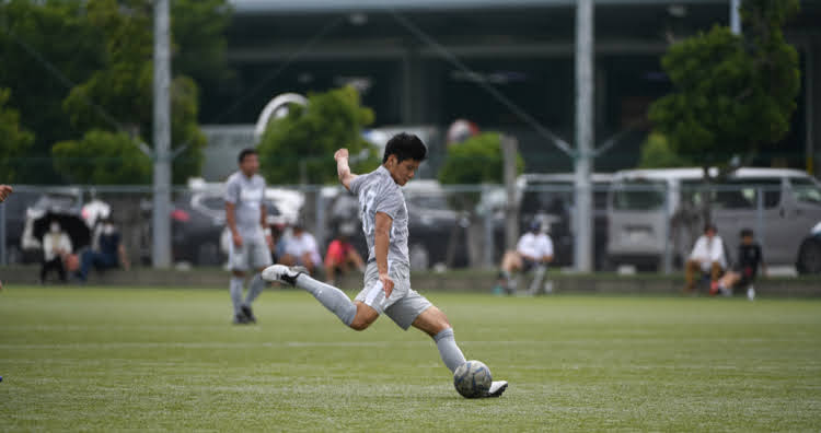 竹崎竜大さま( 20代男性・鍼灸師/アスリート)

サッカー選手として活躍されている竹崎さん。

2022年夏に渡豪し、オーストラリアのチームでプレイすることが決まっているということで、渡豪までの3ヶ月間、日本での練習や試合の合間を縫って、英語学習に尽力されました。

毎日宿題もきっちりとこなし、LINEでの英語ボイスも毎日送信してくださったおかげで、3カ月で驚くべき成長を遂げました！
